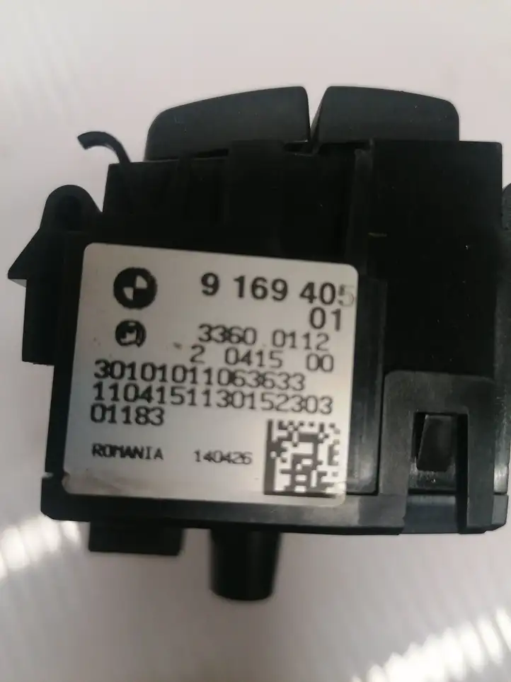 BMW 3 E90 E91 (2005 - 2012) 9169405 Включатель фонарей — фото 3