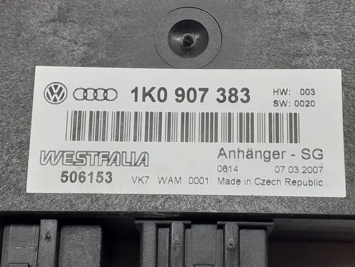 Volkswagen PASSAT B6 (2005 - 2010) 1K0907383 Блок управления фаркопом — фото 3