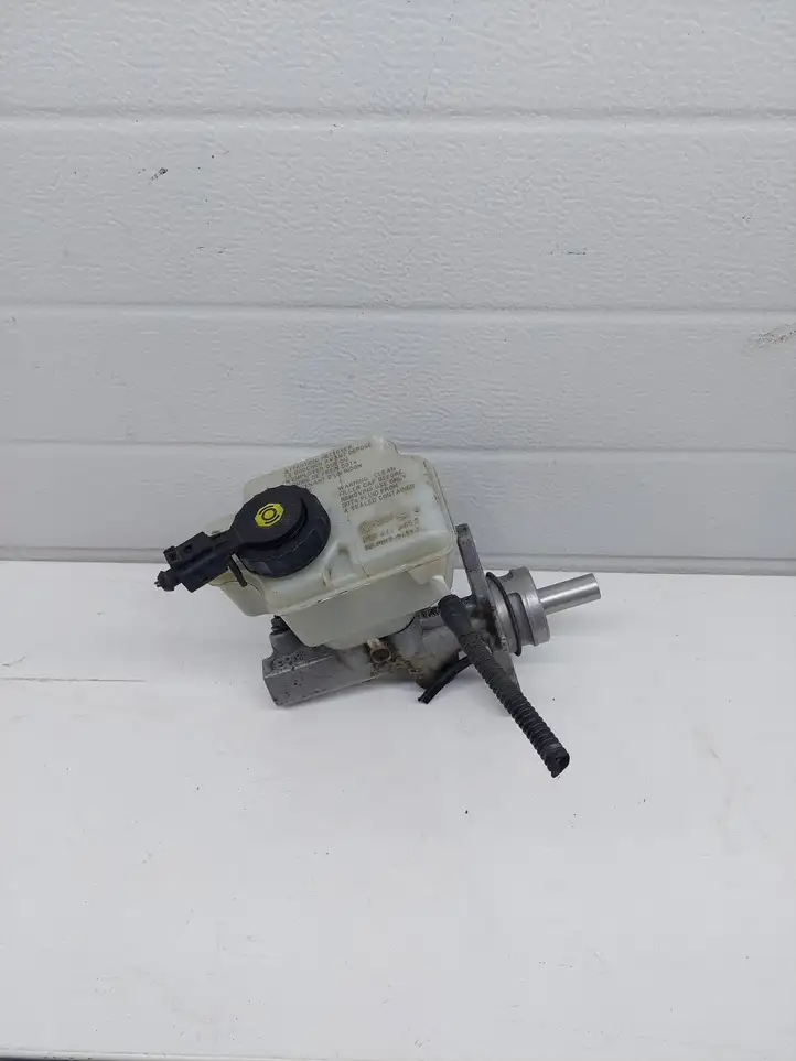 Seat Leon (1P) (2005 - 2012) 1K1611301D Бачок тормозной жидкости — фото 2