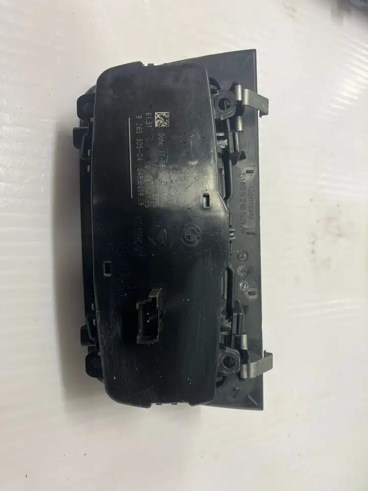 BMW 3 F30 F35 F31 (2012 - 2018) 15055385 Включатель фонарей — фото 2