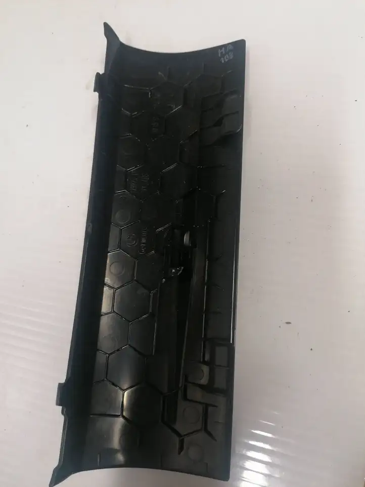 BMW 3 F30 F35 F31 (2012 - 2018) 51459218562 Прочие детали салона — фото 2