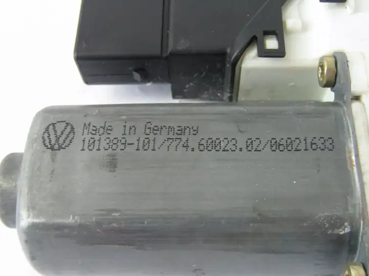 Volkswagen Bora (1998 - 2005) Стеклоподъемник задней двери — фото 3