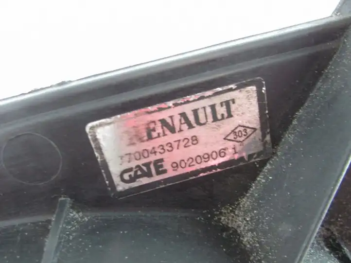 Renault Megane II (2002 - 2005) Дифузор радиатора — фото 3