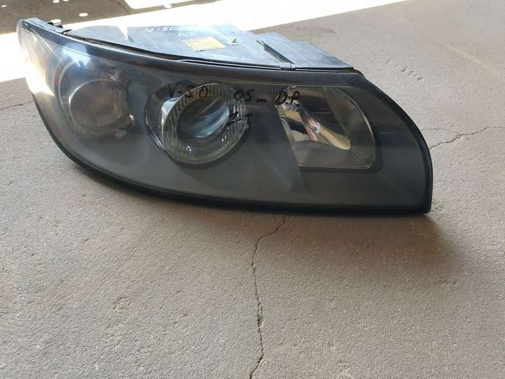Volvo V50 (2004 - 2008)  30678913 Передняя фара