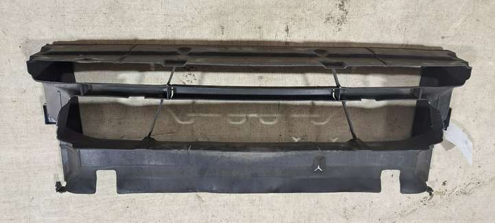 BMW 3 F30 F35 F31 (2012 - 2018)  51747255414 Устройство (устройства) для отвода воздуха