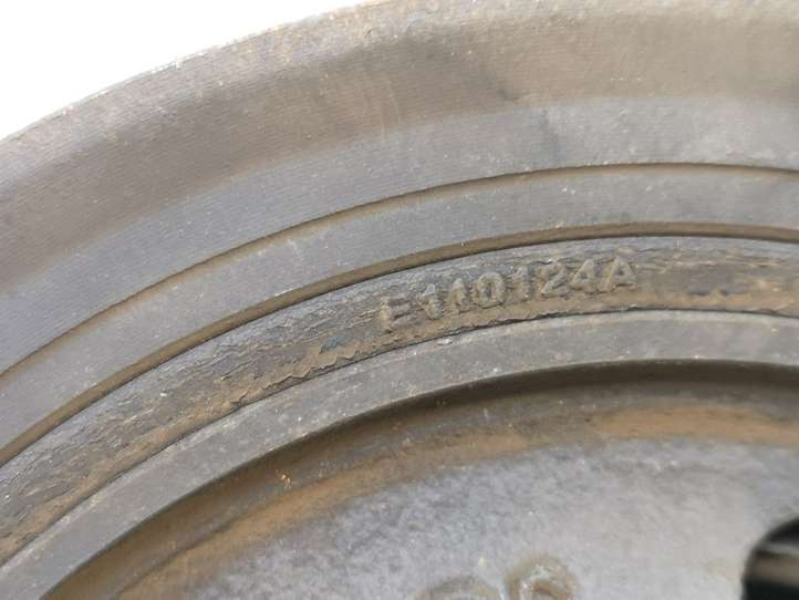 Ford Focus (2011 - 2015)  E110124A Шкив коленчатого вала