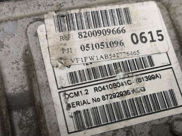 Renault Kangoo II (2008 - 2014)  8200909666 Блок управления двигателя