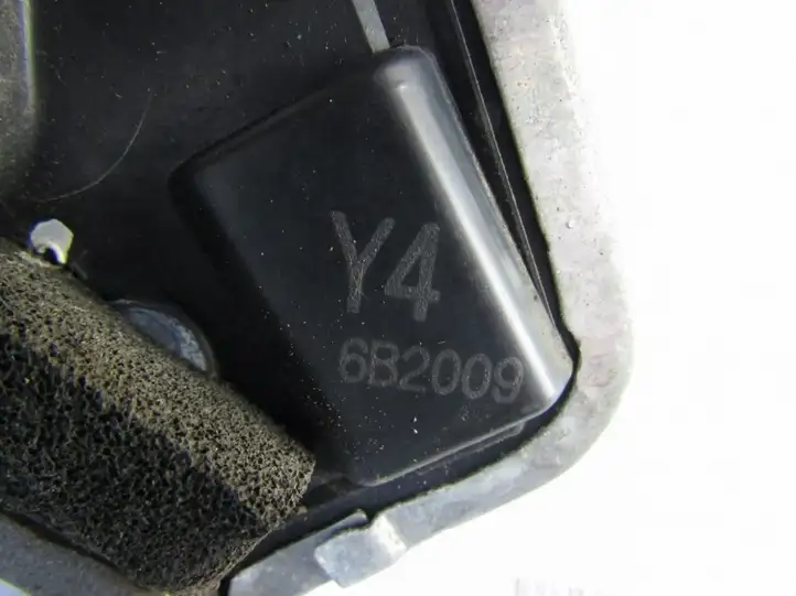 Toyota RAV 4 (XA30) (2006 - 2016) Замок задней двери — фото 4