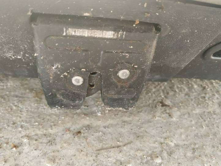 Hyundai i30 (2007 - 2012)   Замок задней крышки