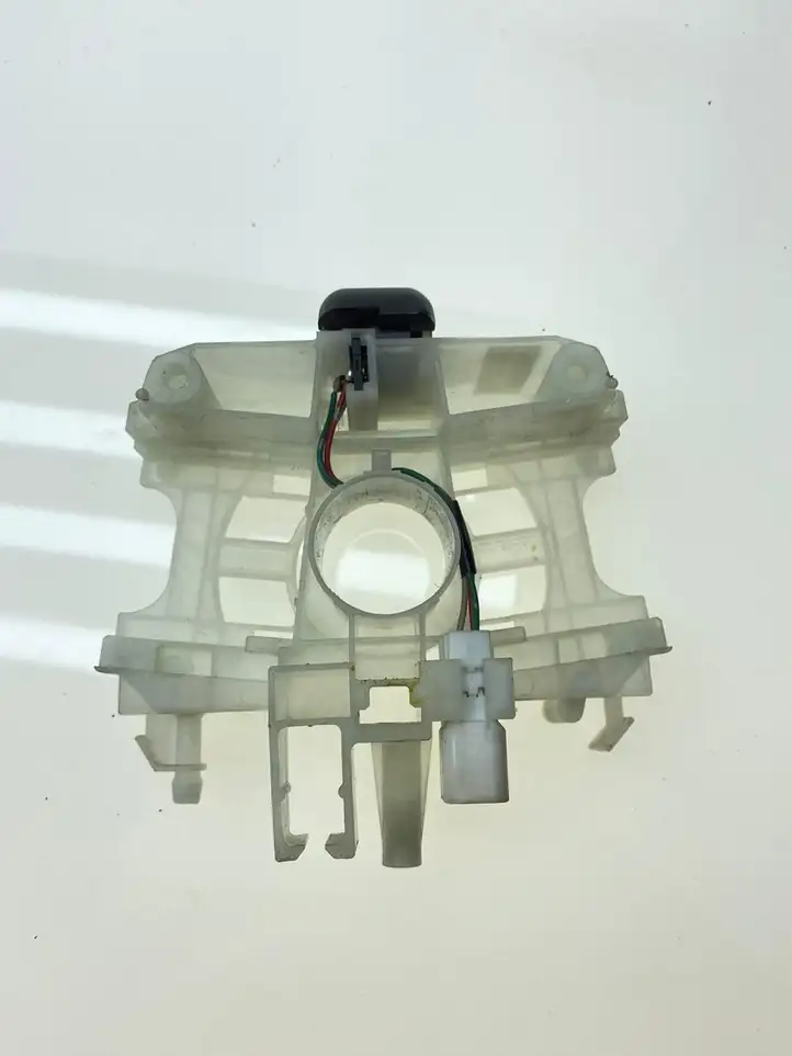 Subaru Forester SG (2006 - 2008) 83111SA160 Включатель фонарей — фото 2