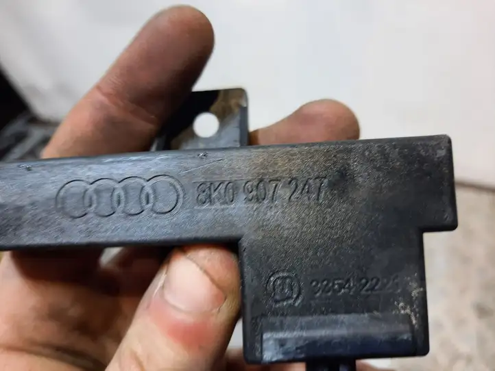 Audi A8 S8 D4 4H (2010 - 2014) 8K0907247 Блок бесключевого доступа — фото 2
