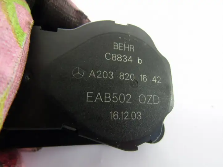 Mercedes-Benz E W211 (2002 - 2009) Двигатель задвижки потока воздуха — фото 4