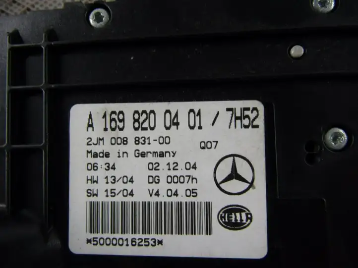 Mercedes-Benz A W169 (2004 - 2012) Плафон салона — фото 6