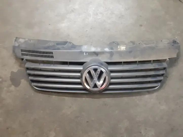 Volkswagen Transporter - Caravelle T5 (2003 - 2009) 7H0807101 Нижняя решетка переднего бампера — фото 1