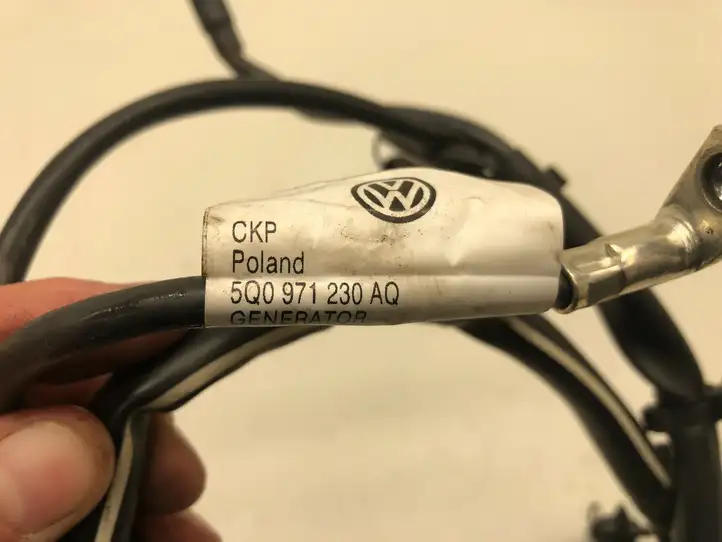 Volkswagen Golf VII (2013 - 2019) 5Q0971230AQ Проводка генератора — фото 2