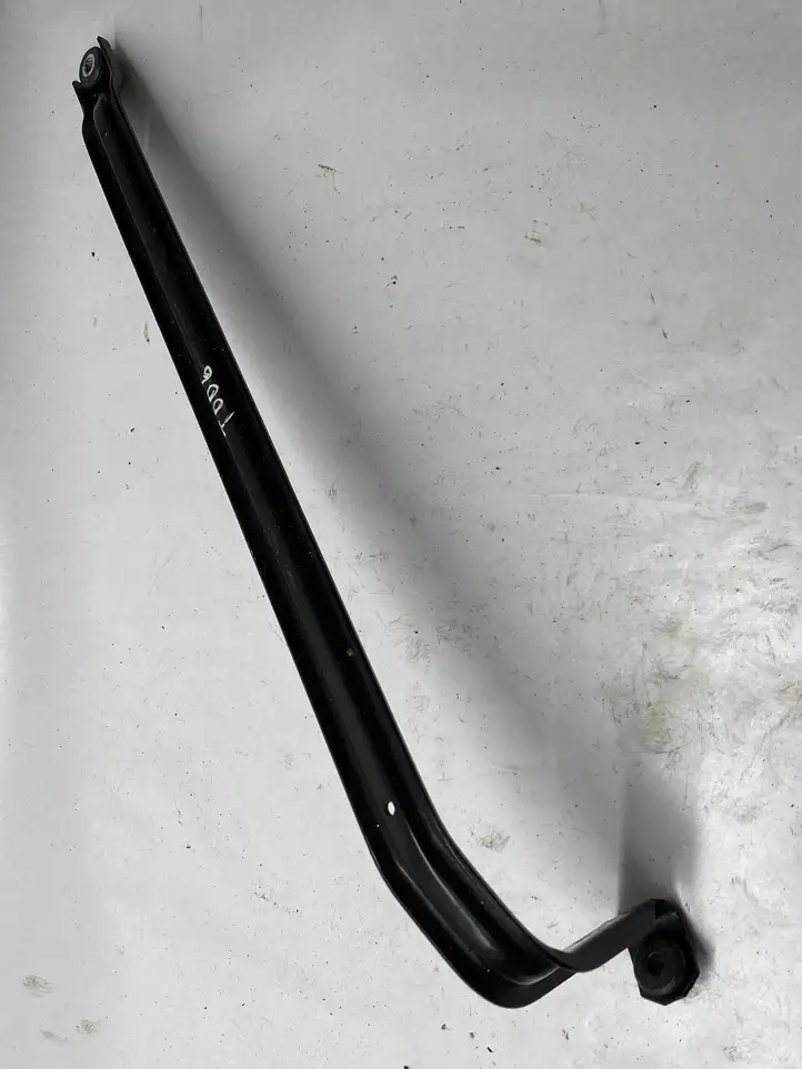 BMW 3 F30 F35 F31 (2012 - 2018) 7260942 Кронштейн топливного бака — фото 1