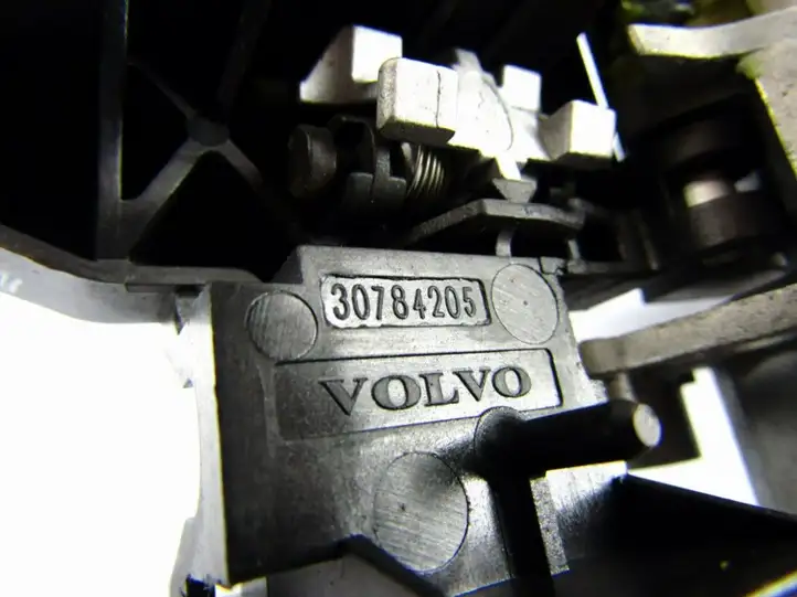 Volvo V70 (2004 - 2007) Наружная ручка задней двери — фото 5