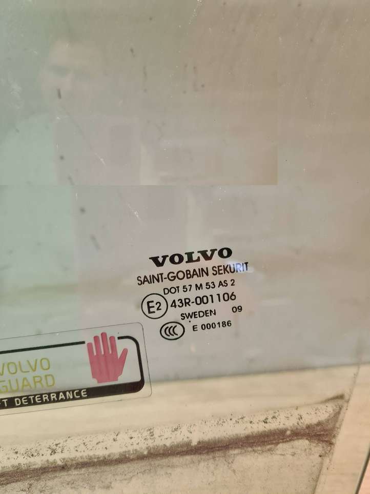 Volvo S80 (2006 - 2009)  E000186 Основное стекло передних дверей (четырехдверного автомобиля)