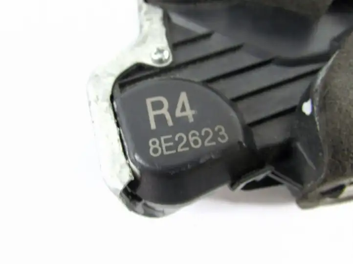 Toyota RAV 4 (XA30) (2006 - 2016) Замок задней двери — фото 7