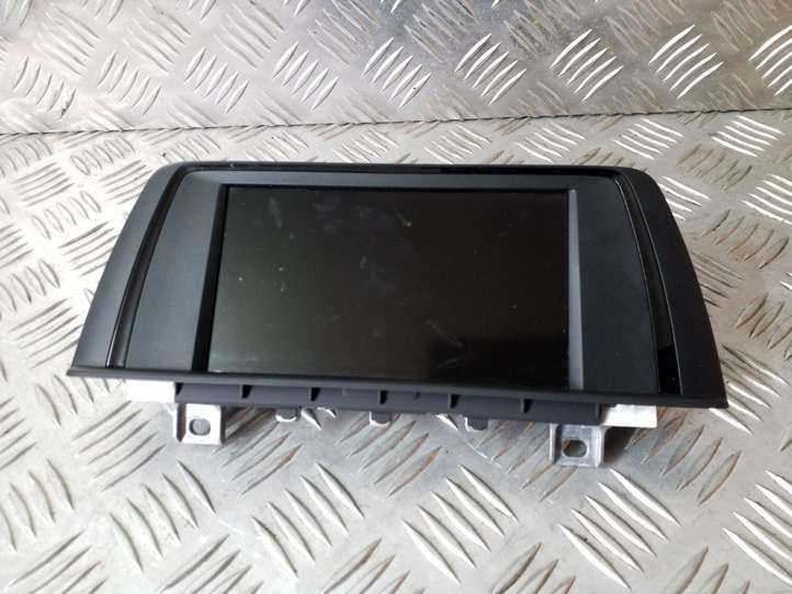 BMW 1 F20 F21 (2011 - 2019)  9270392 Экран/ дисплей / маленький экран