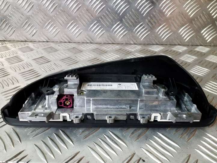 BMW 1 F20 F21 (2011 - 2019)  9270392 Экран/ дисплей / маленький экран