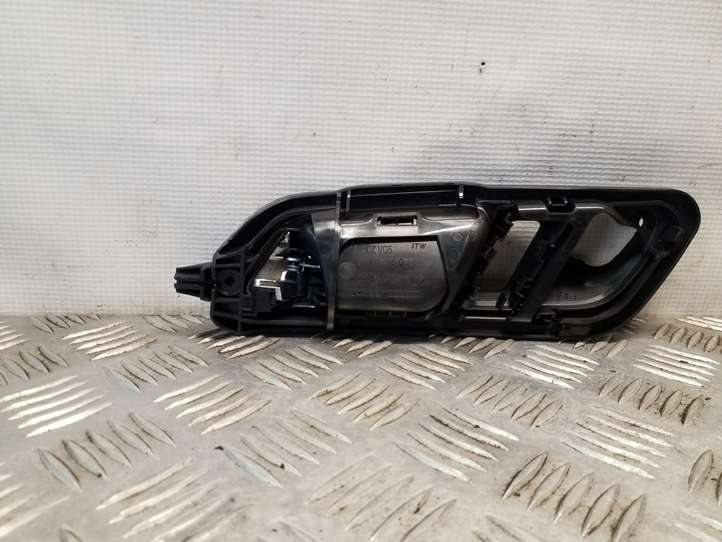 Volkswagen Passat CC (2012 - 2017)  3C8837114G Внутренняя ручка