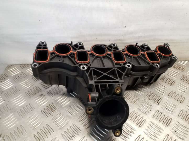 Volkswagen Passat CC (2012 - 2017)  03L129711A Впускной коллектор