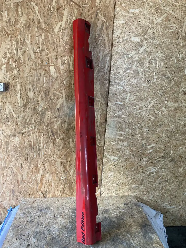 Ford Focus ST (2015 - 2018) Порог кузова — фото 1