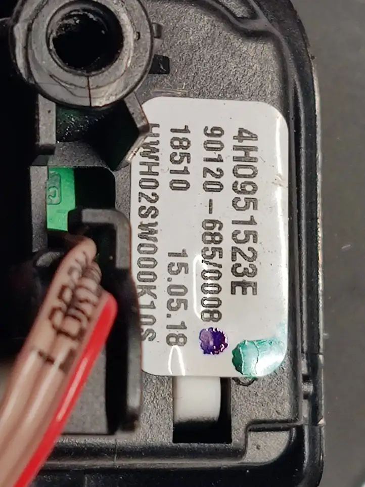 Seat Leon (5F) (2012 - 2019) 4H0951523E Кнопки на рулевом колесе — фото 3