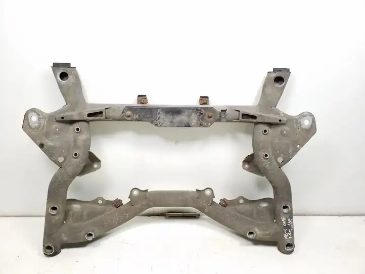 Mercedes-Benz C W204 (2007 - 2014) Передняя балка подвески — фото 1