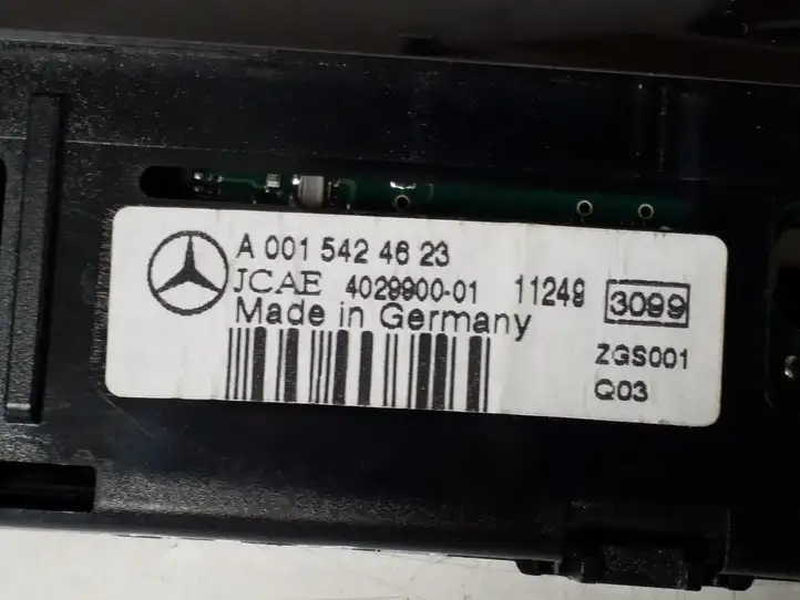 Mercedes-Benz E C207 W207 (2009 - 2017) Экран парктроника PDC — фото 4