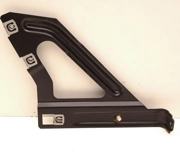 Audi A8 S8 D2 4D (1999 - 2002) Кронштейн — фото 1