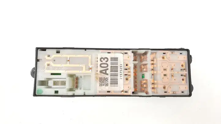 Subaru Legacy (2009 - 2013) 157525 Кнопка стеклоподъемников — фото 2