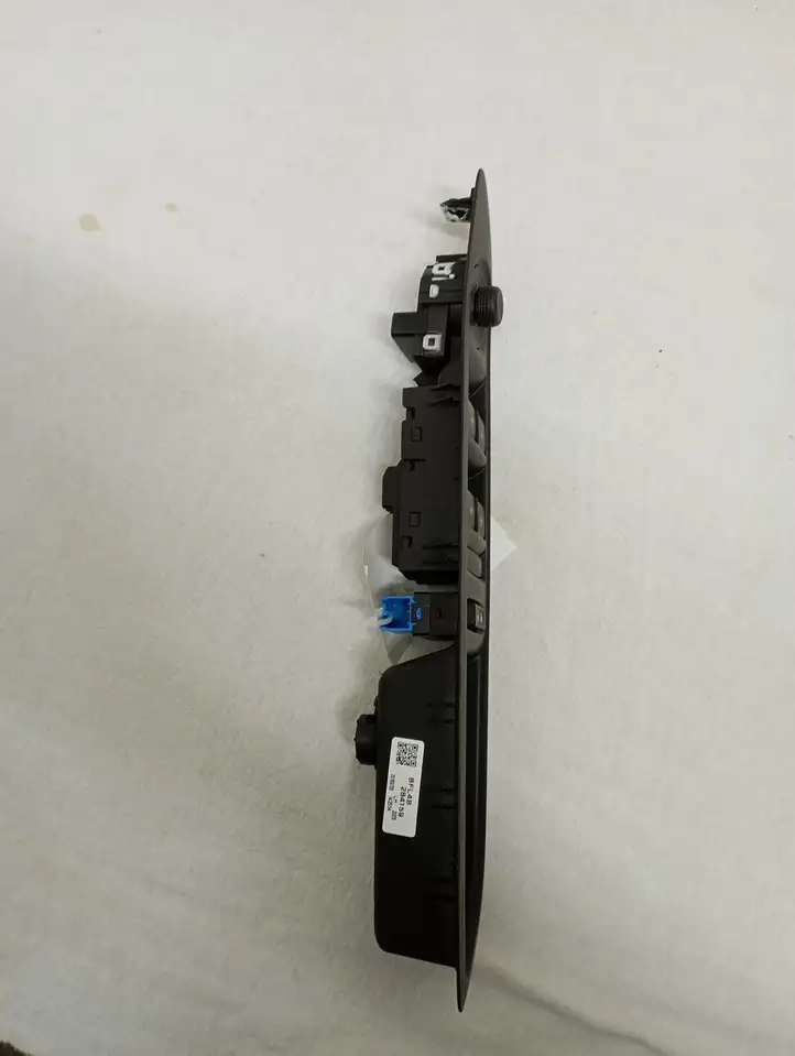 Buick Encore II (2019 - ) 95025518 Кнопка стеклоподъемников — фото 2