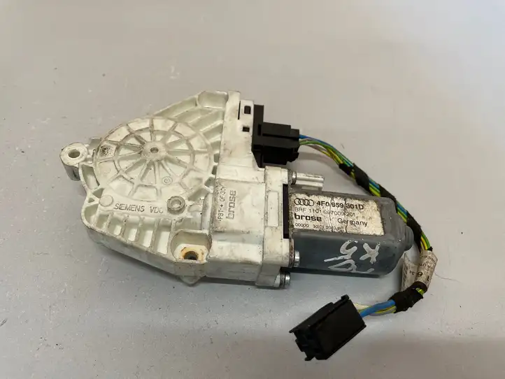Audi A6 S6 C6 4F (2004 - 2008) 4F0959801D Стеклоподъемник задней двери — фото 1