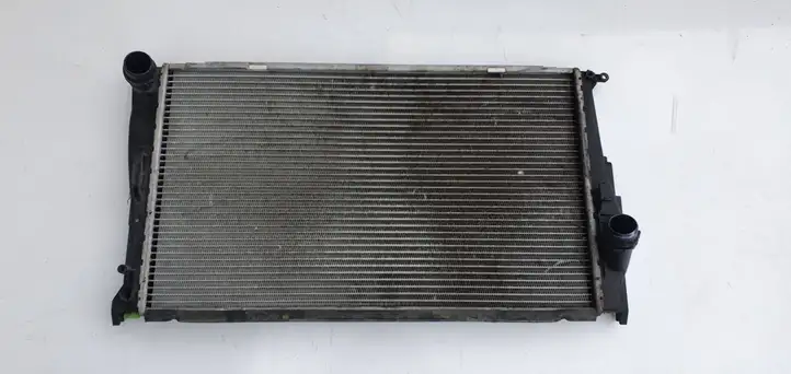 BMW 3 E90 E91 (2005 - 2012) 3094174 Радиатор охлаждающей жидкости двигателя — фото 1