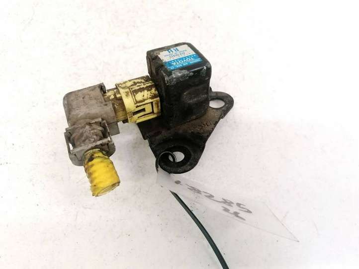 Toyota Previa (XR30, XR40) II (2000 - 2006)  8917358010 Датчик удара надувных подушек