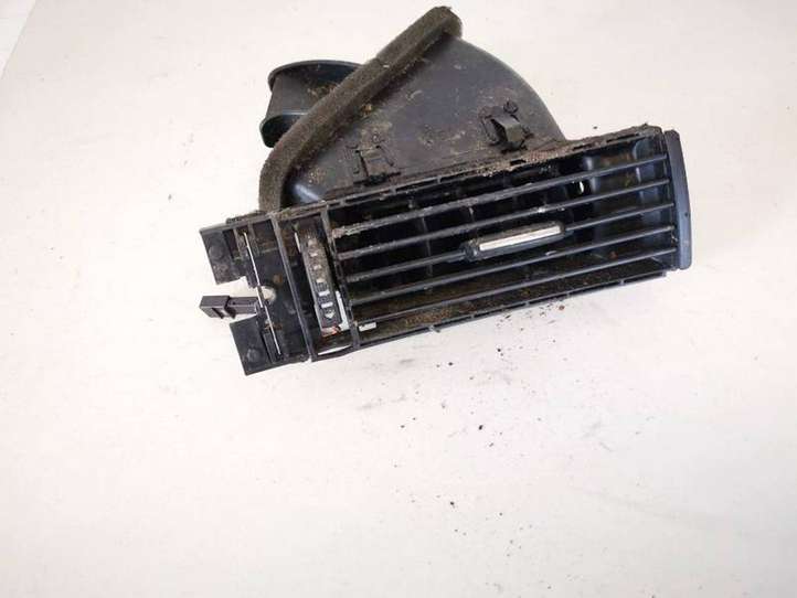 Audi A6 (2004 - 2008)  4f1820902d Центральный дефлектор