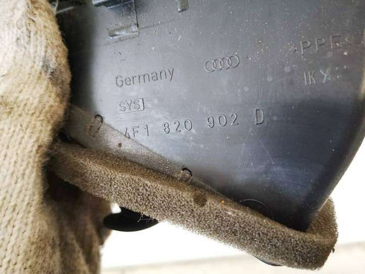 Audi A6 (2004 - 2008)  4f1820902d Центральный дефлектор