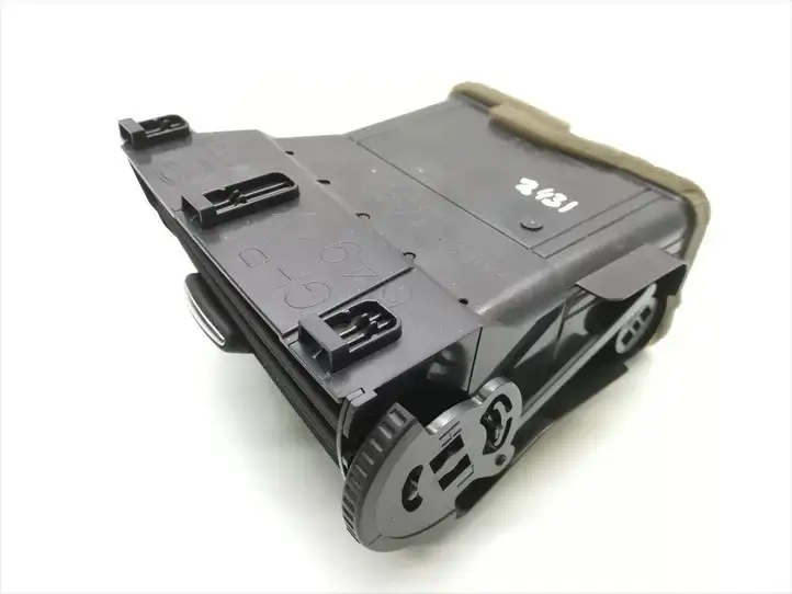 Volvo V50 (2004 - 2008) GHR1-GM910 Боковой воздушный дефлектор — фото 4
