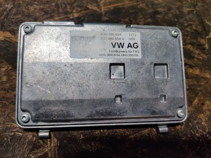 Seat Leon (5F) (2012 - 2019) 3QD980654 Камера в лобовом стекле — фото 2