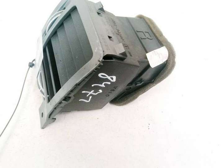 Opel Vectra (2005 - 2009)  13191913 Центральный дефлектор