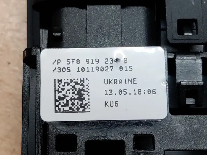 Seat Leon (5F) (2012 - 2019) 5F0919234B Включатель надувной подушки для пассажира — фото 3