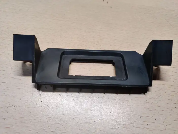 Chevrolet Captiva (2011 - 2013) 95103800 Подсветка номера — фото 1