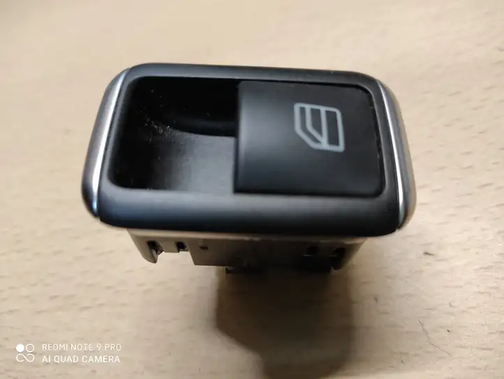 Mercedes-Benz B-class W246 (2011 - 2014) A2049058102 Блок кнопок стеклоподъемников — фото 1