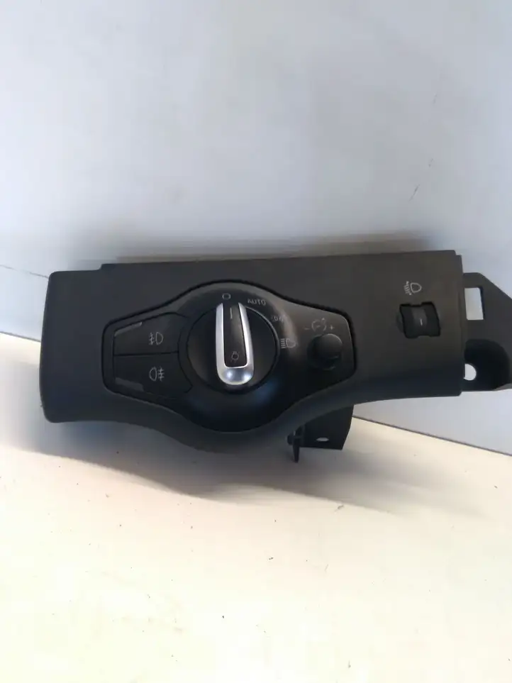 Audi A4 S4 B8 8K (2007 - 2011) 8K0942531AL Включатель фонарей — фото 1