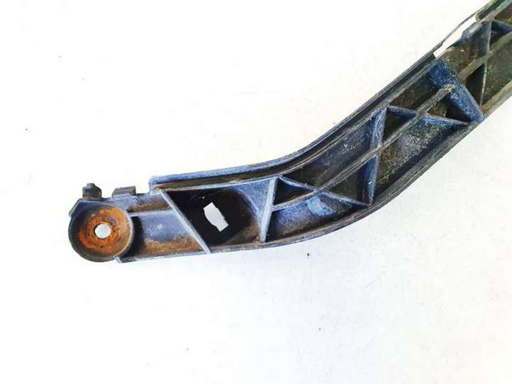 Toyota Corolla Verso E121 (2001 - 2004)    Держатель заднего бампера (кронштейн)