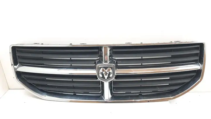 Dodge Caliber (2006 - 2012) OYE69TRMAB Верхняя решетка радиатора — фото 1
