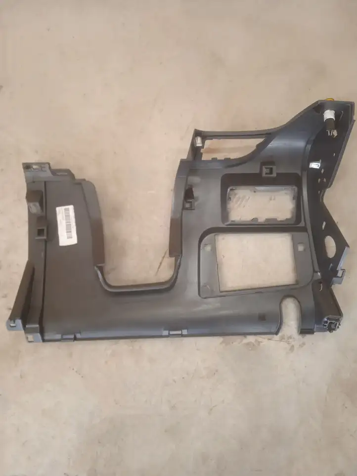 Renault Kangoo II (2008 - 2014) 681060203R Нижняя отделка панели приборов — фото 1