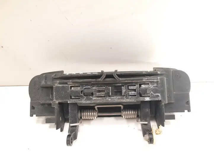 Audi A3/S3 8P (2004 - 2008) 4B0839885 Наружная ручка задней двери — фото 2